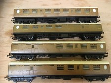 Lot..920F...OO GAUGE HORNBY / TRIANG MK1 LNER TEAK COACHES...X...4..........#12#
