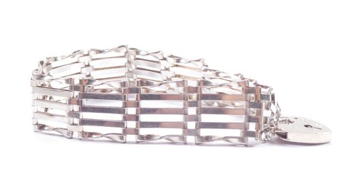 Vintage gate bracelet - vintage,
