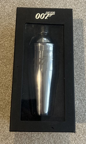 James bond 007 - vesper, martini