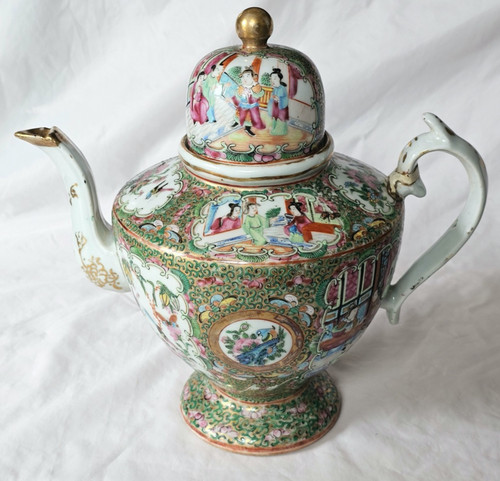 Striking 19th century antique - ,