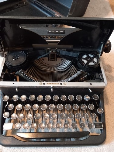 Vintage royal quiet - quiet, luxe