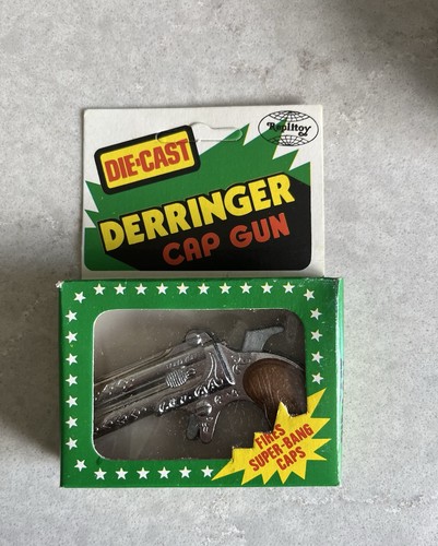 Vintage derringer miniature - derringer,