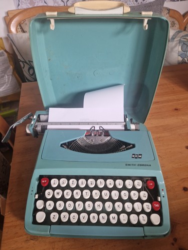 Vintage smith corona - corona, scm