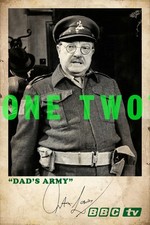 DAD'S ARMY ARTHUR LOWE CPT MAINWARING SIGNED PRE-PRINTED PHOTO