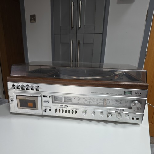 Aiwa cassette radio - aiwa, cassette/radio/turntable