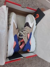 Nike Air Huarache Size 10