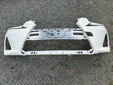 LEXUS IS HYBRID FACE LIFT 2017-ON FRONT BUMPER IN WHITE (DAMAGED)