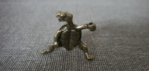 Small bronze turtle figurine - bronze,