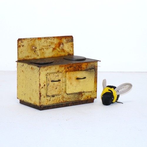 Vintage 1930s 50s tinplate toy - tinplate,