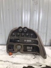 00 Maxum 2300 SR Boat gauge