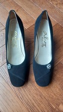 Vintage Black Suede Alvo by