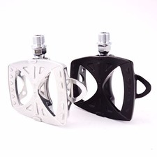 MKS GR-10 Alloy Racing Track