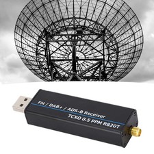 RTL SDR Receiver 0.5 PPM TCXO