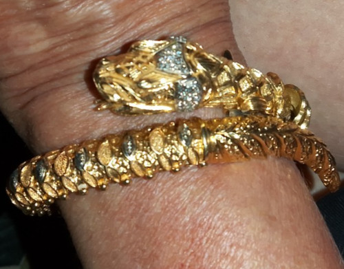 18ct yellow gold snake - snake, bangle