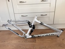 Kona Kikapu Full Suspension