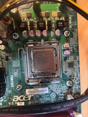 Intel core quad q8300 - intel,