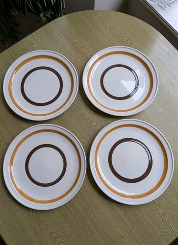 Carrigaline pottery colleen - carrigaline,