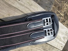 Dressage Girth.28" Black