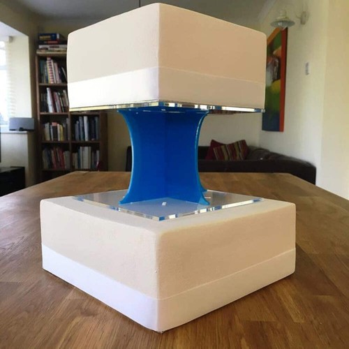 Solid square cake pillars - square,
