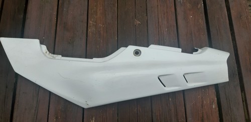 Suzuki 150 left side - rg,