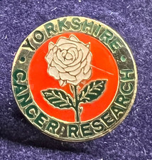 YORKSHIRE CANCER RESEARCH WHITE ROSE PIN BADGE