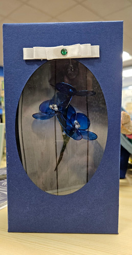 Blue resin flower boxed - ,,
