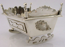 19th C AMERICAN SOLID SILVER CRIB CRADLE COT MASTER SALT CELLAR ANTIQUE 96g B&L