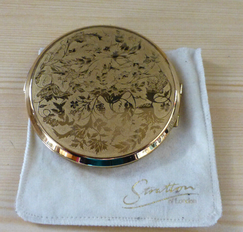 Stratton vintage powder - stratton,