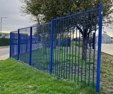 Used Vertical Bar Fence Panel - 2.600mtr High x 2.370mtr Wide - With Post- Perim