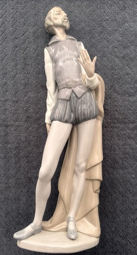 Nao lladro large porcelain - nao,
