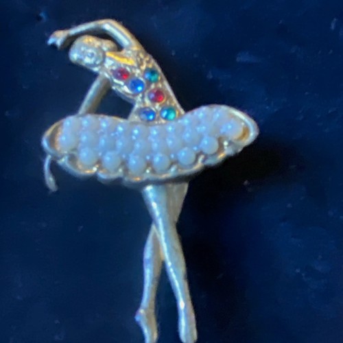 Vintage gold tone - tone, ballerina