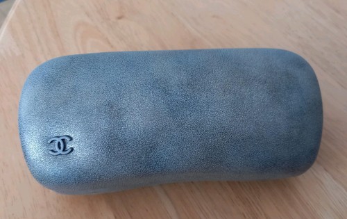 Chanel glasses case - glasses,