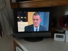 AKURA 19" TV - Black TV / Monitor / DVD Player - Scart Port / VGA / Video Ports 