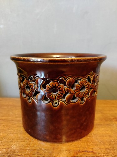Vtg plant pot - vtg, planter