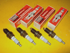 x4 NEW GENUINE FORD MOTORCRAFT/SPARK/PLUGS/SIERRA/SAPPHIRE/1.6/1.8/CVH/AGPR32C1