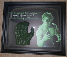 The Incredible Hulk Signed Hand-Lou Ferrigno-Framed-Proof