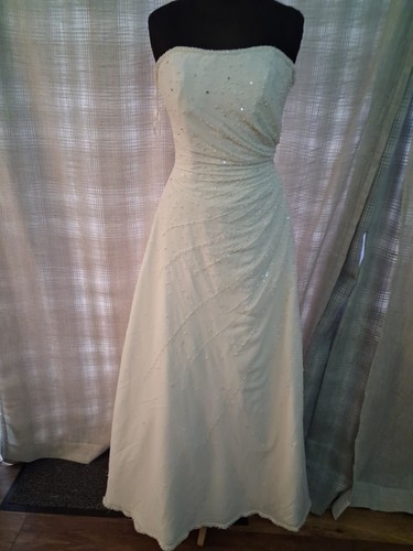 Wedding dress size ivory - dress,