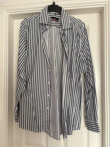 Size medium - (collar, 1/2)