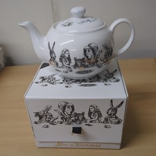 Victoria & Albert Alice in Wonderland Mini Teapot