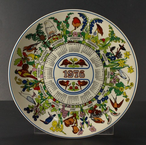 1976 wedgwood calendar - wedgwood, plate