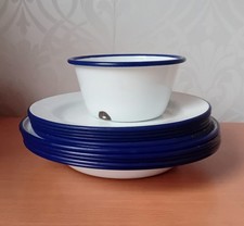 Enamel plates five dinner - five,
