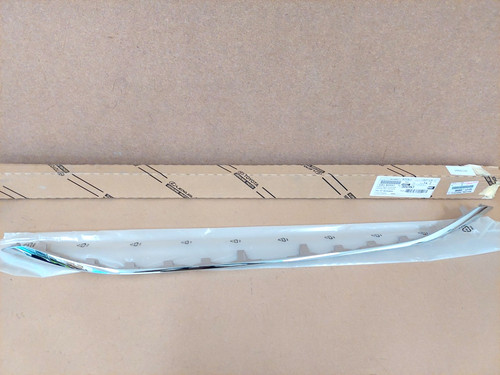 Toyota avensis radiator grille - toyota,