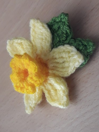 8cm crochet daffodil - 8cm,