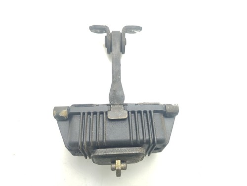 447720750028 door retainer