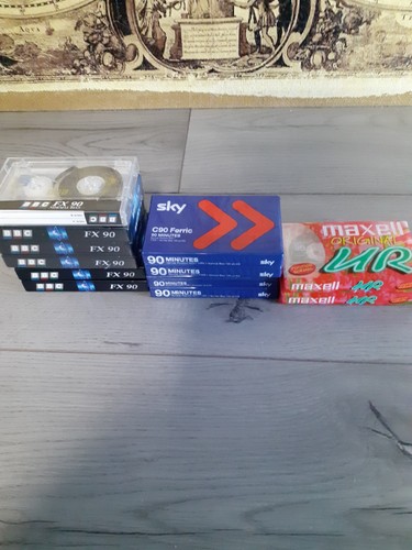 Blank audio tape cassettes - 12,