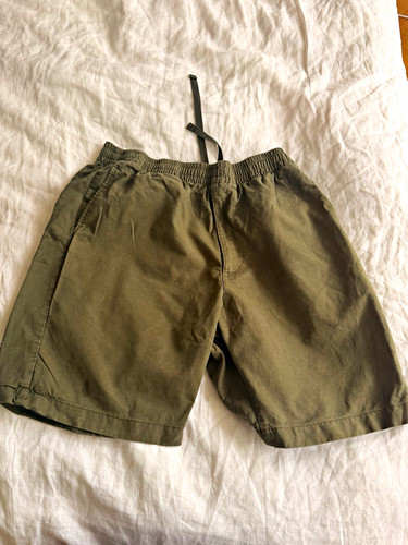 Men green chino shorts - green,