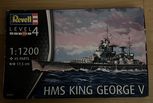 Revell 1200 royal - royal, navy,