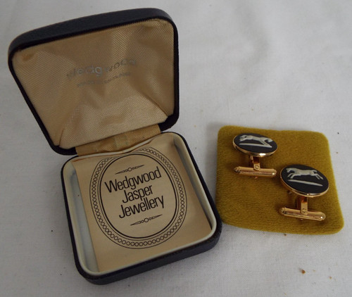 Wedgwood jasper jewellery gold - wedgwood,