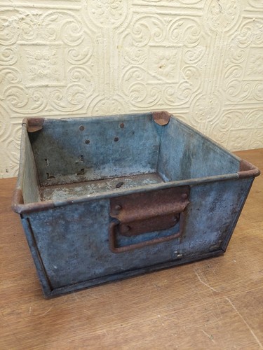 Vintage galvanised metal tote - galvanised,
