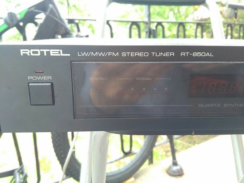 Rotel mutliband tuner model - tuner,